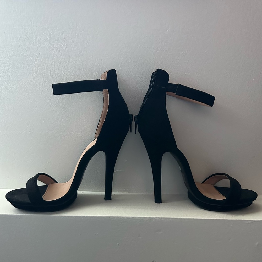 Windier black stewpot heels!